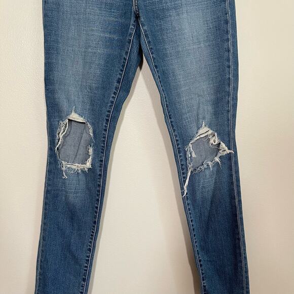 Levi • 721 High Rise Skinny Distressed Ripped Jeans - Picture 2 of 5